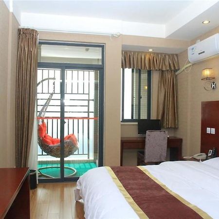 צ'נגדו Helun Hotel מראה חיצוני תמונה