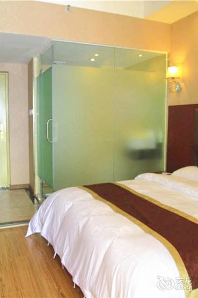 צ'נגדו Helun Hotel מראה חיצוני תמונה