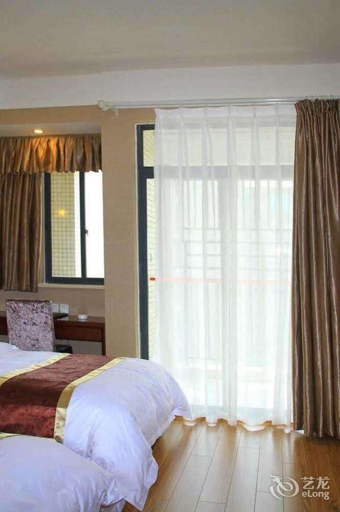 צ'נגדו Helun Hotel מראה חיצוני תמונה