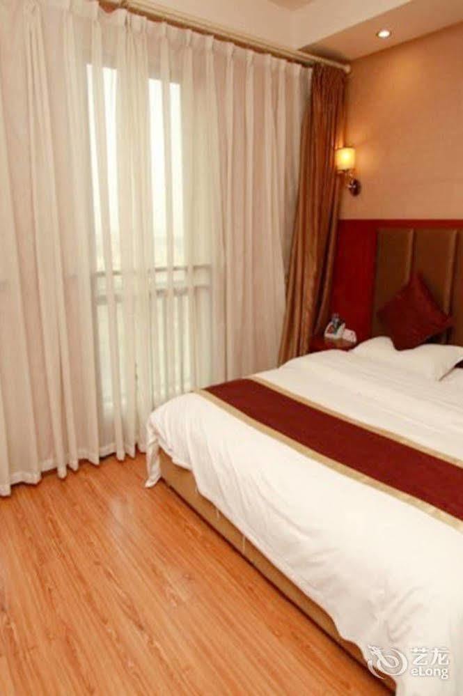 צ'נגדו Helun Hotel מראה חיצוני תמונה