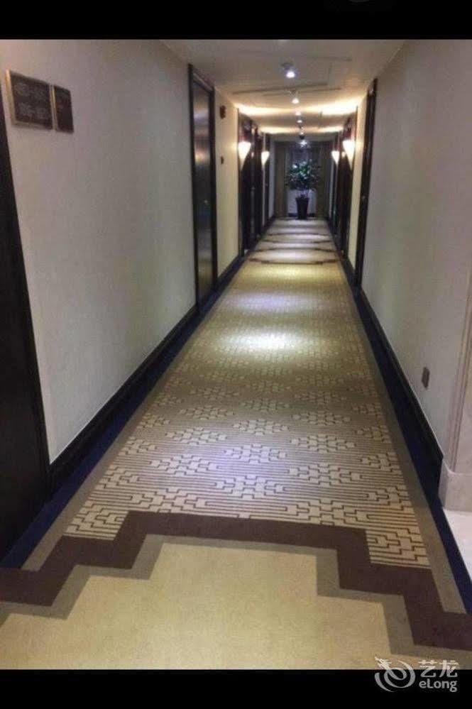 צ'נגדו Helun Hotel מראה חיצוני תמונה